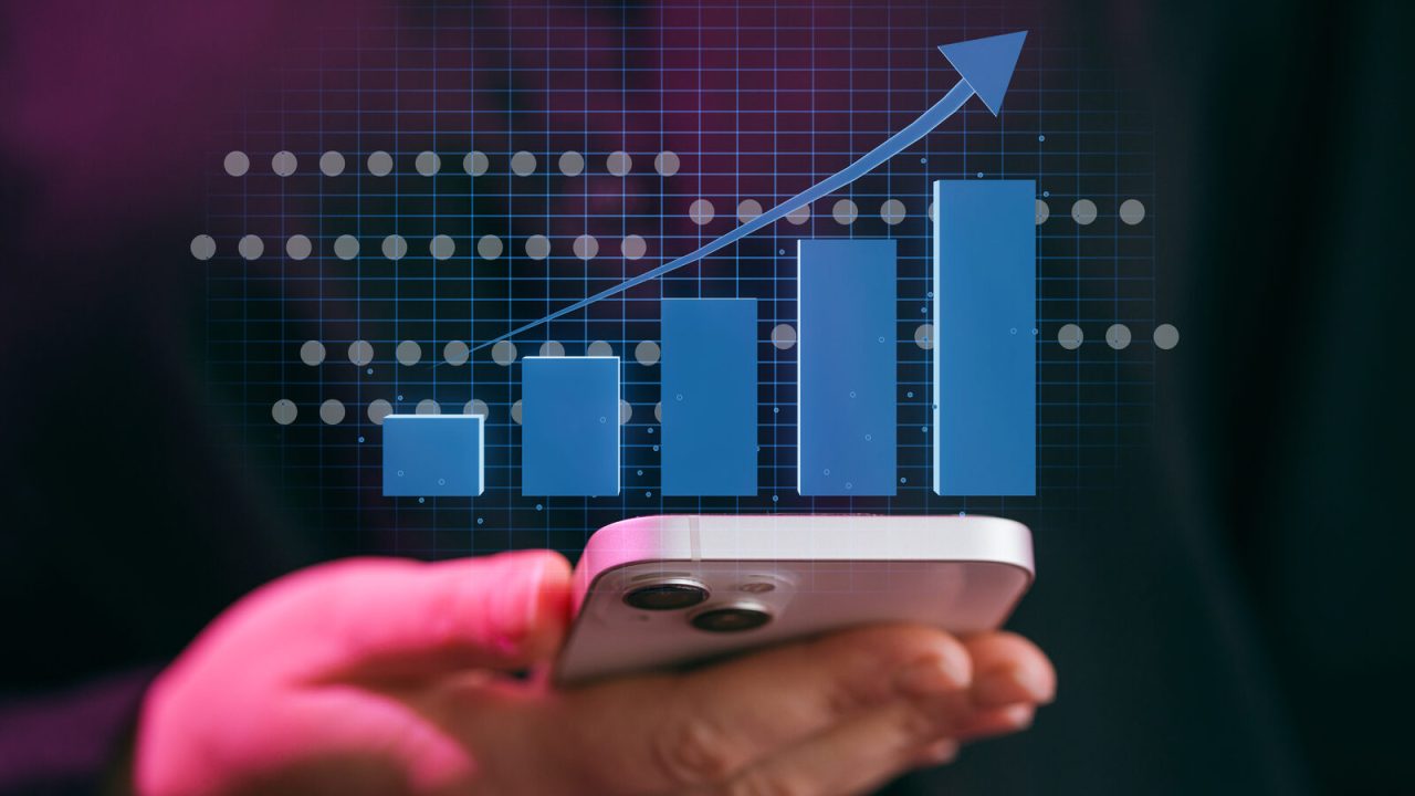 Upward traffic trend displayed on a mobile phone screen